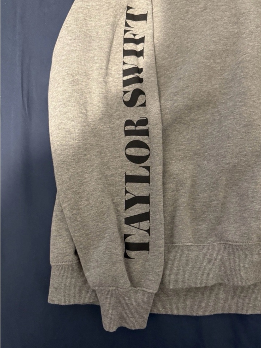 Taylor Swift Eras Tour Gray Quarter Zip Merch Small NEW - Picture 3 of 6